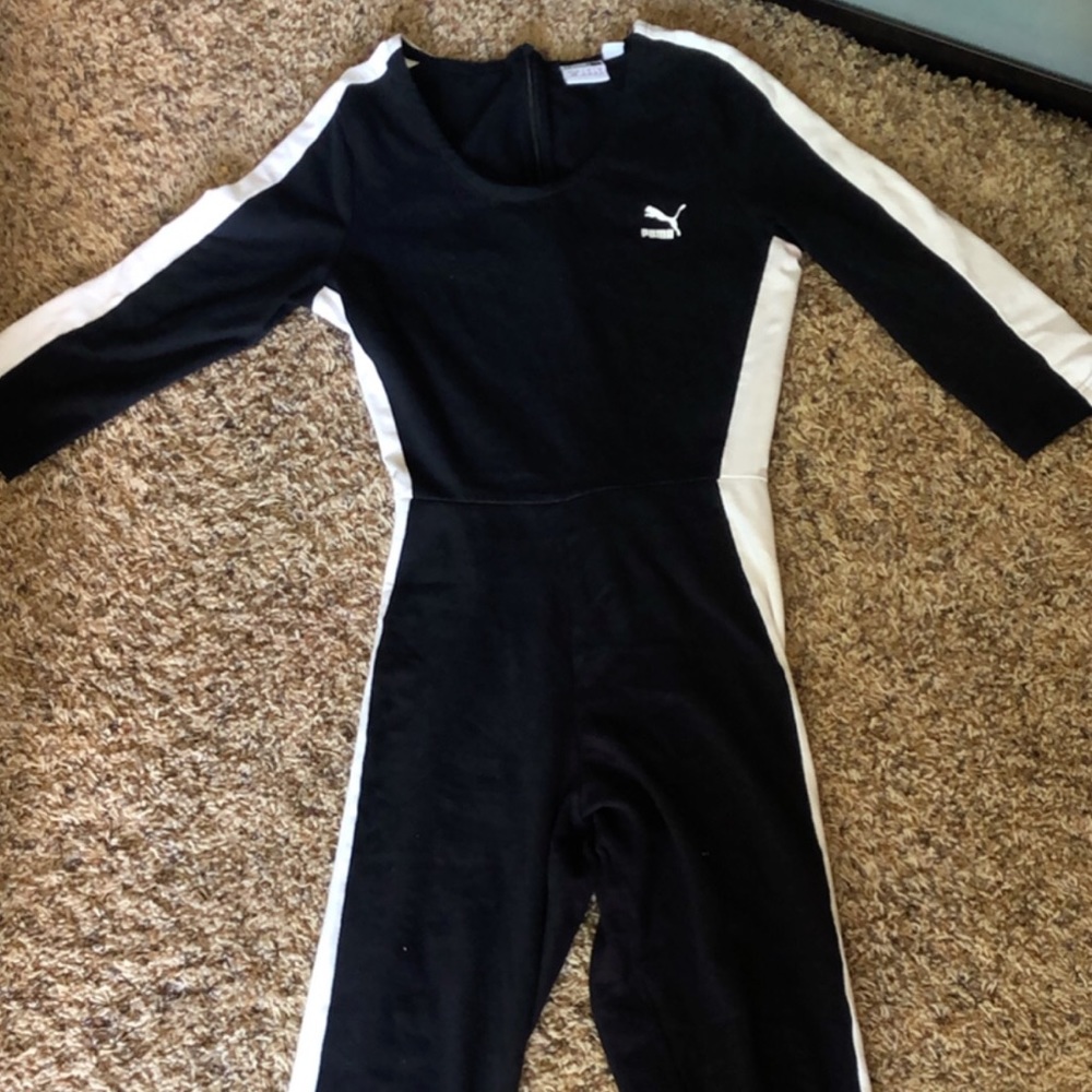 Puma jumpsuit 💋.